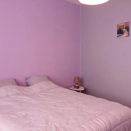 Le De Holiday home Buneville